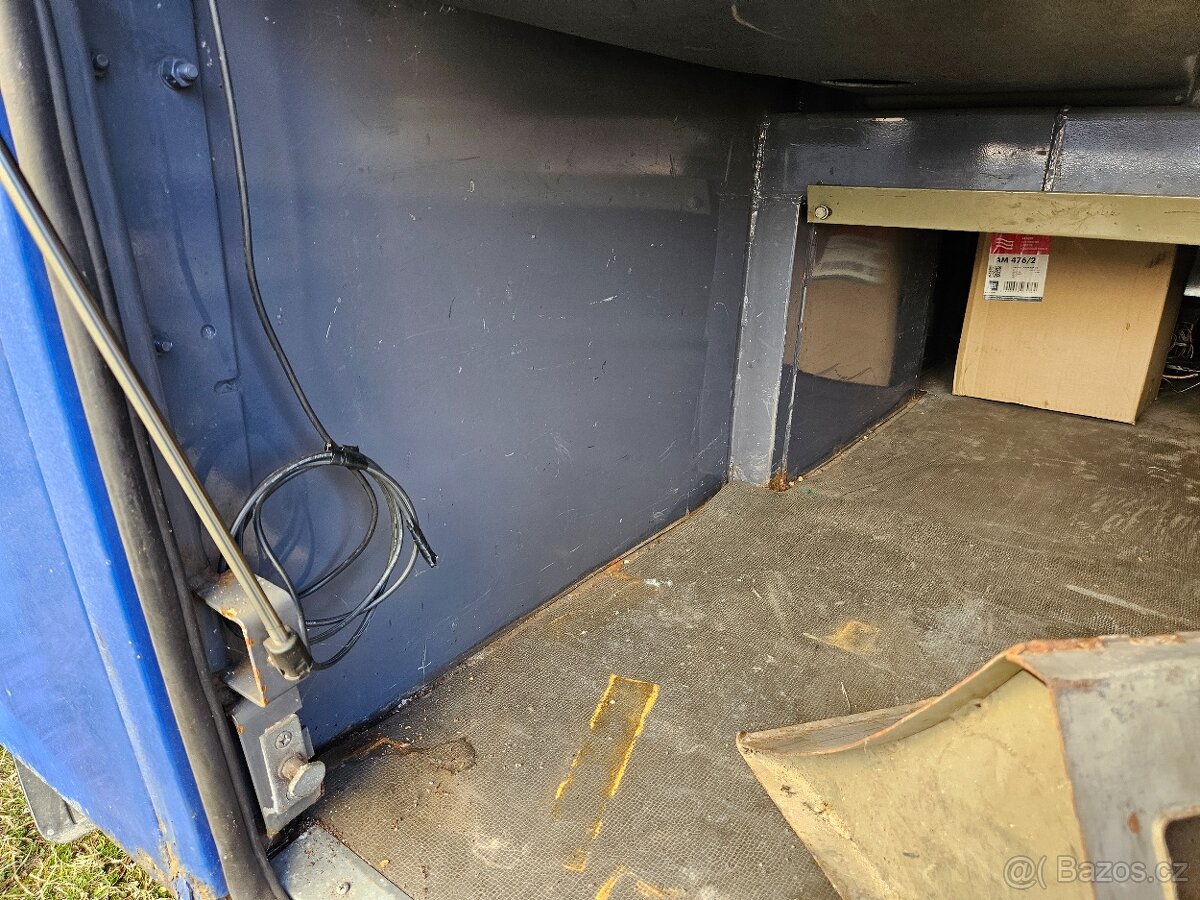 Obytný autobus KAROSA - 15