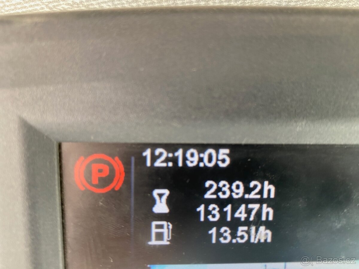 LIEBHERR 2015 VIN 291 - 15