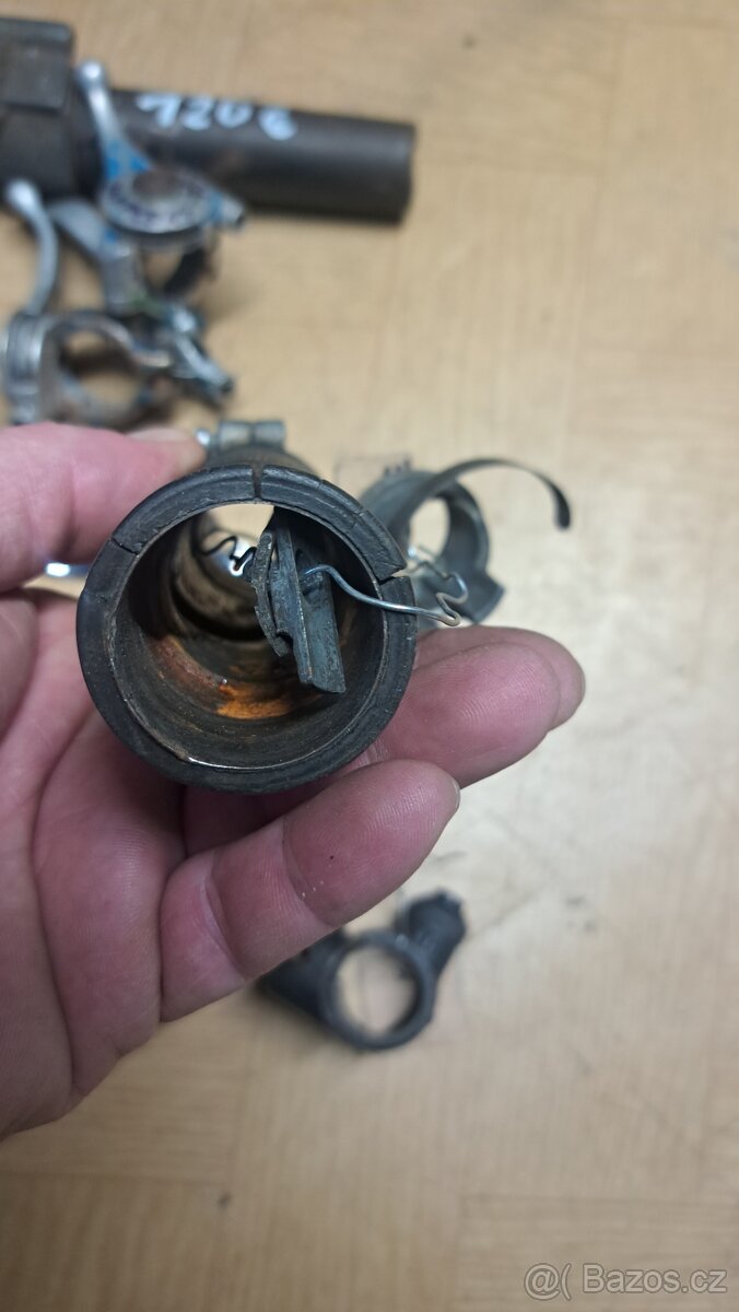 pačky,prepínač svetla, - 15