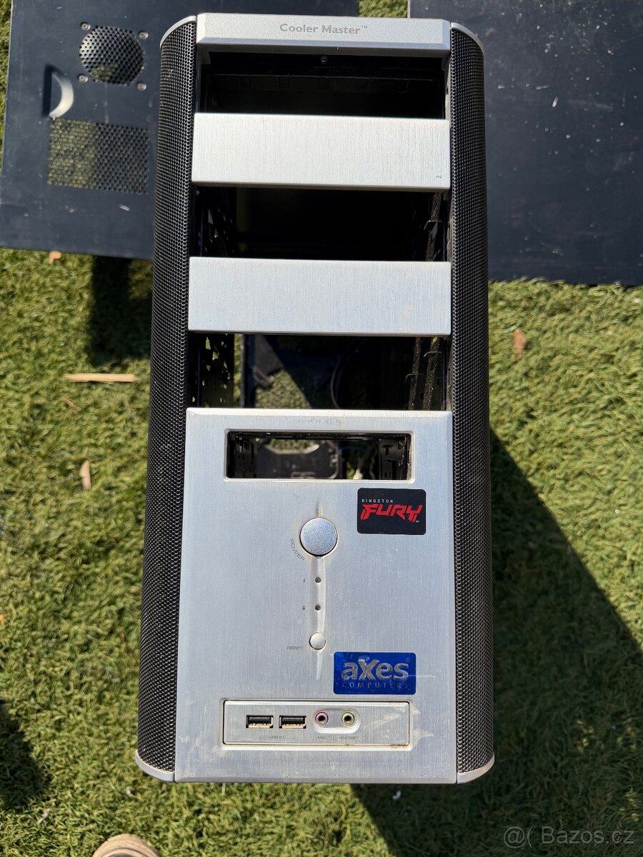 Staré ATX skříně - 15