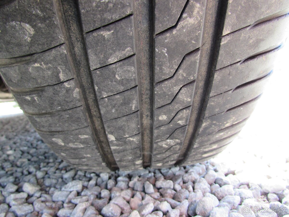 Škoda Octavia II 1.6 TDi 77kW kombi, Servisní kniha, 2.maj. - 15