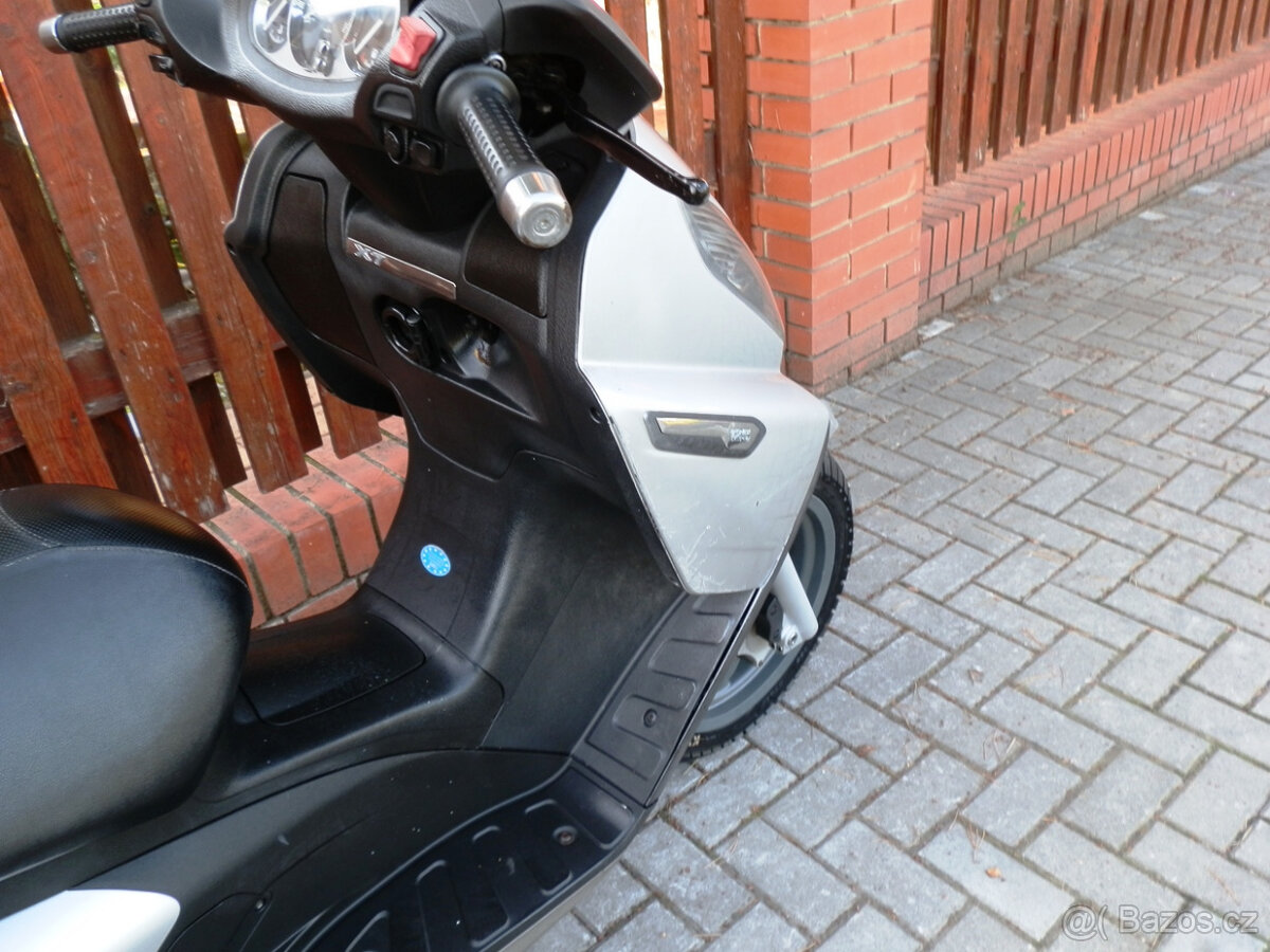 Piaggio X7 125 - 15
