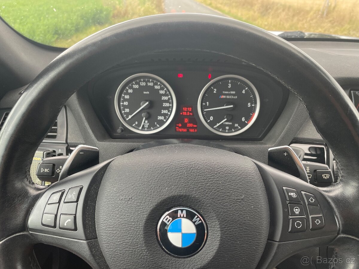 BMW X6 50d M Paket 5 míst - 15