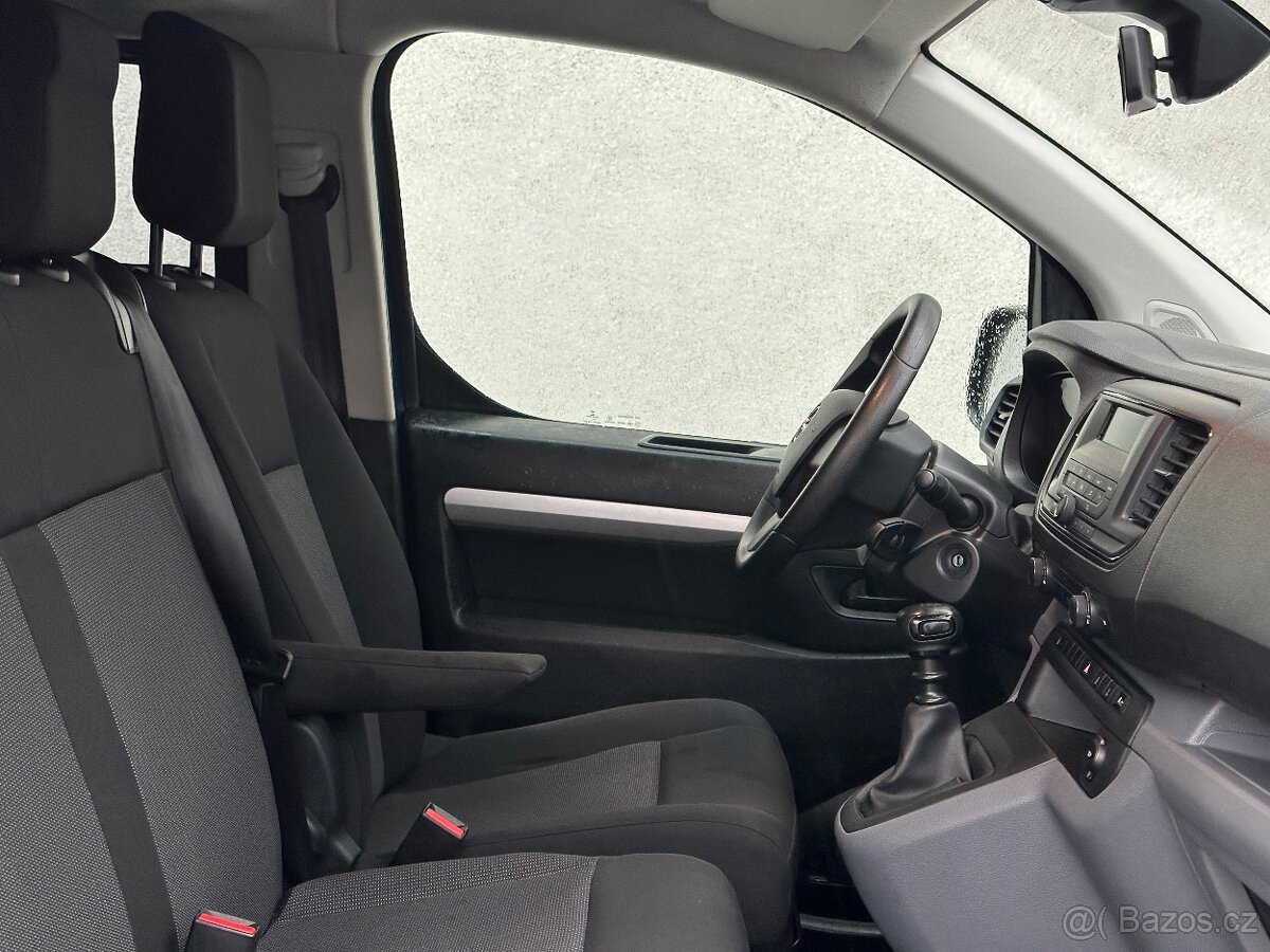 Opel Vivaro 2,0,110kw,86tis.km,6míst, tažné, DPH - 15