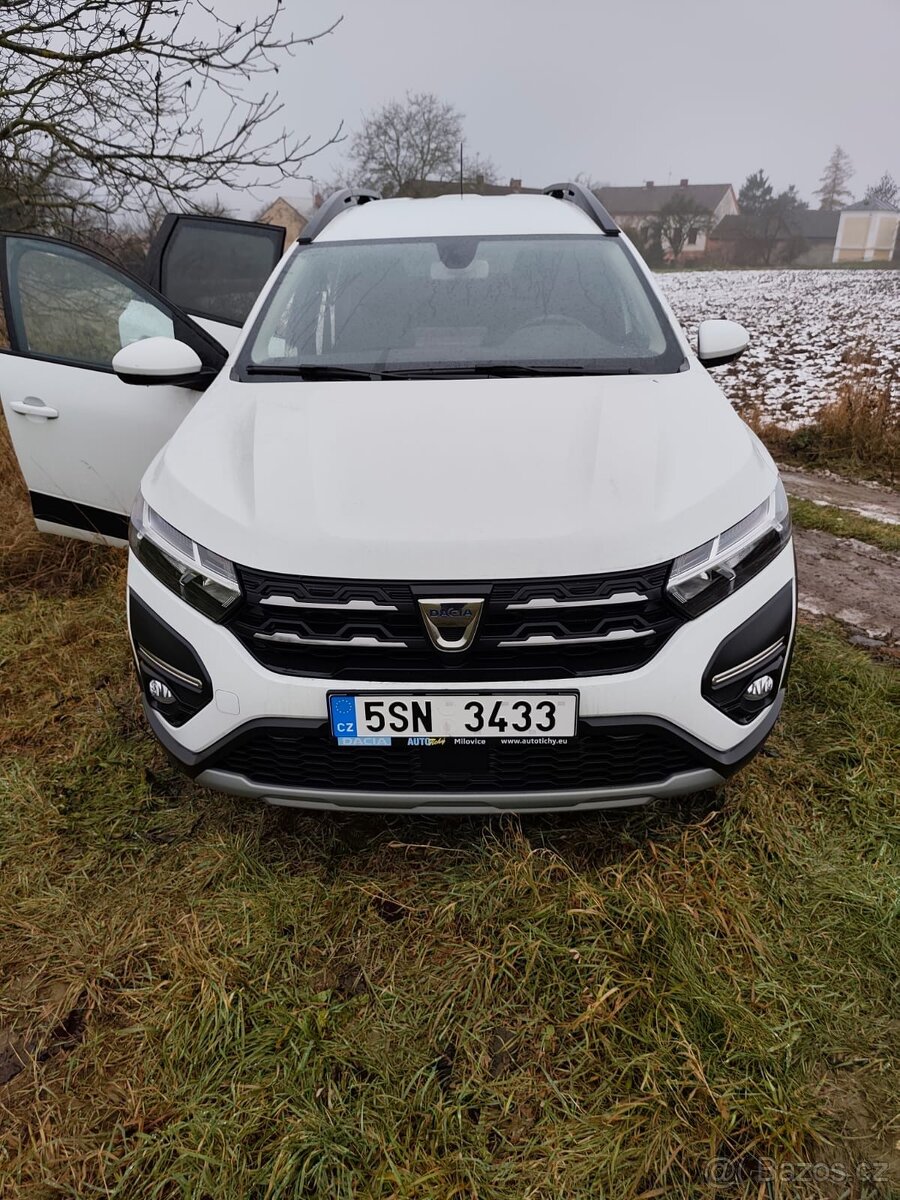 Dacia Jogger 2022 1.0 80kw 11600km - 15