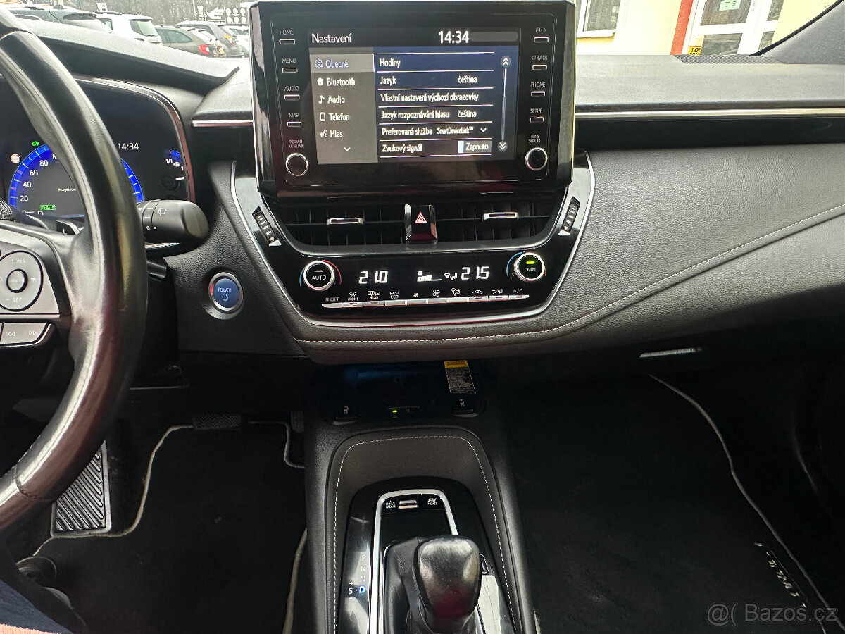 Toyota Corolla 2.0 Hybrid/1MAJ/Serv.Knih - 15