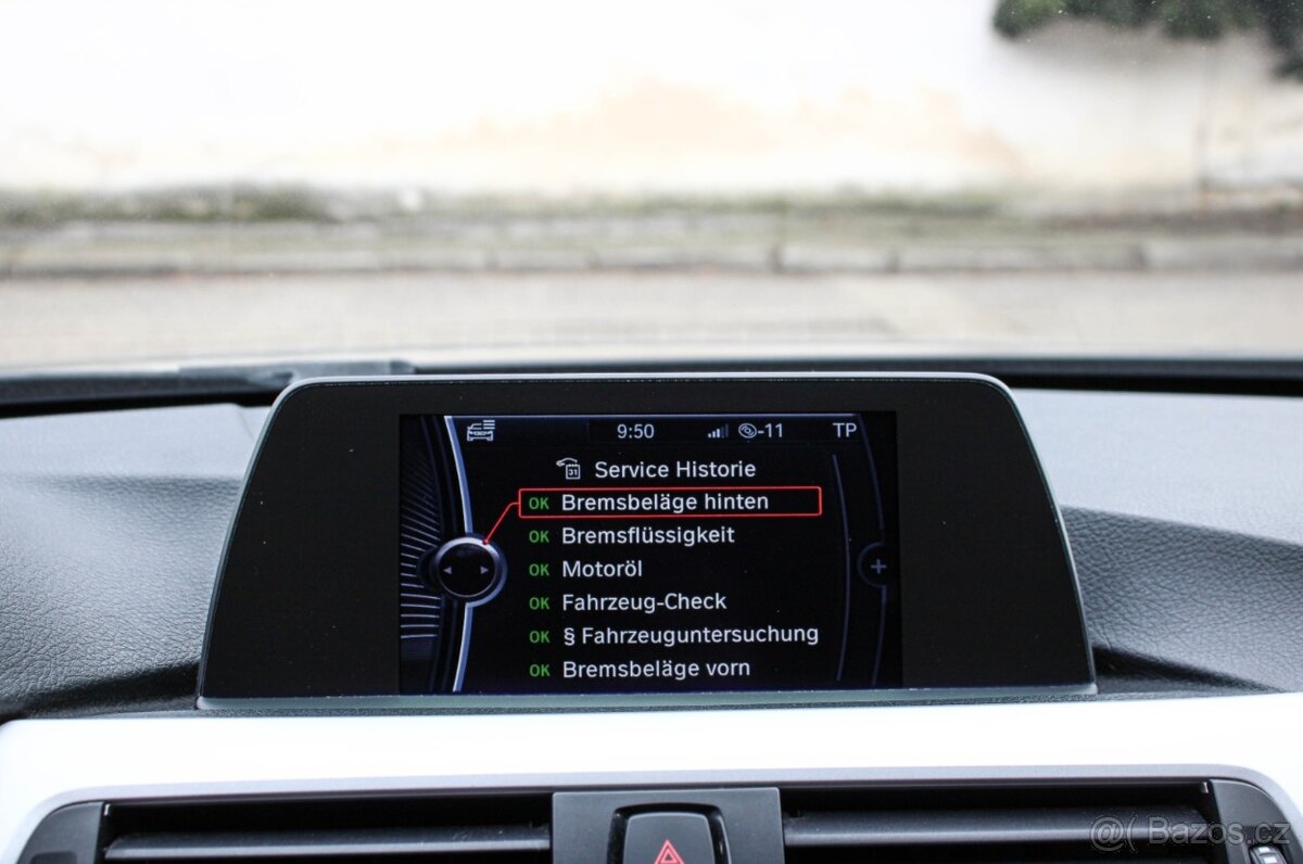 BMW Rad 3 Touring 320d A/T 135kW - 15