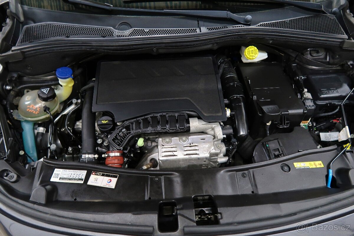 Peugeot 2008 1.2 PT 96kW,SIGNATURE,CARPLAY,ZÁRUKA,1.MAJ. - 15