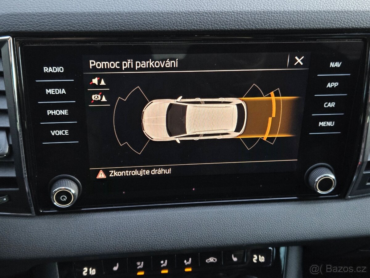 Škoda Karoq 1.5 TSI 110 kW DSG Style ČR 1.majitel - 15