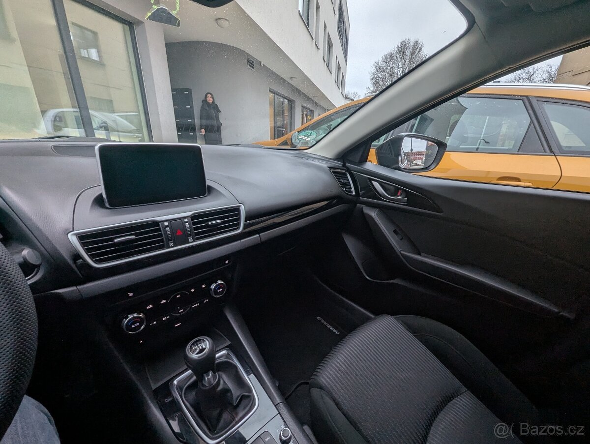 Mazda 3 2.2 D, 6MT, 2014 – pravidelný servis, spolehlivá - 15