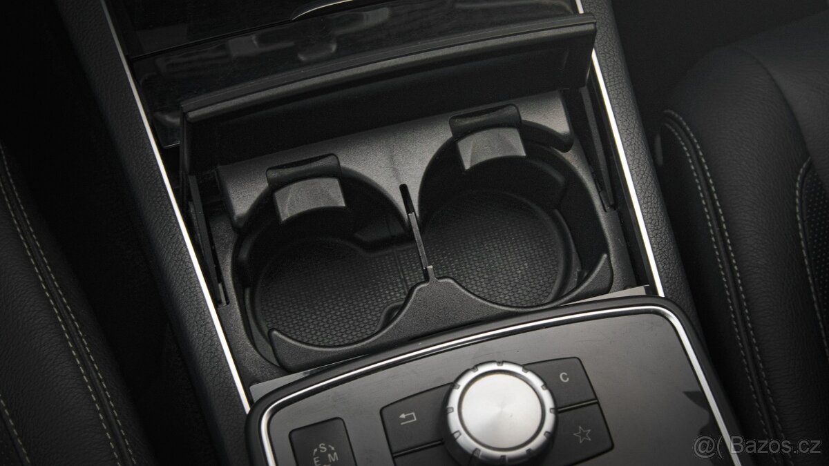 Mercedes-Benz Třídy E, E200 Kupé 2,0/135kW - 15