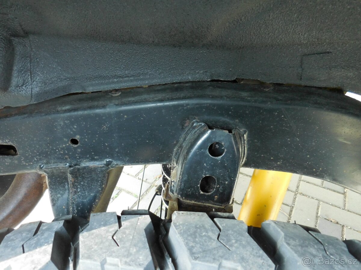 Toyota Land cruiser 95 3,0 TDi 92kw pôvodný lak,bez hrdze - 15