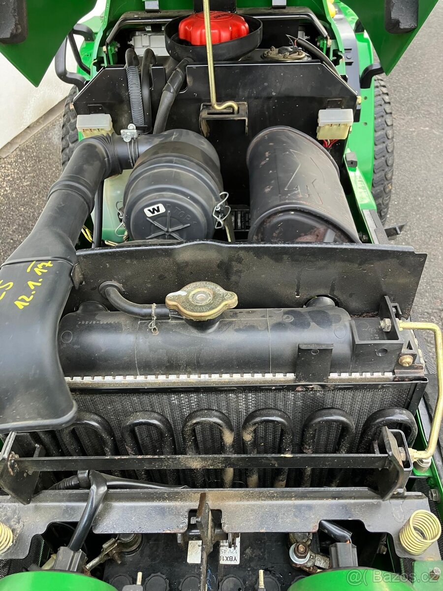 Traktor John Deere 4110 HST - 15