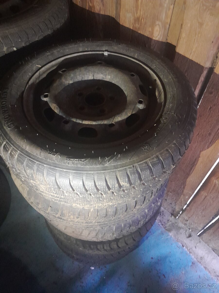 Pneu zimní R14 - 15