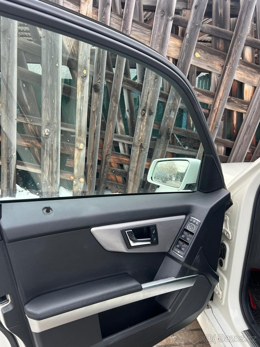 Mercedes Benz GLK - 15