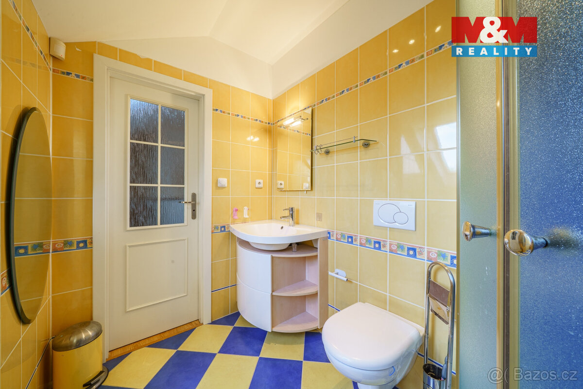 Pronájem rodinného domu, 244 m², Karlovy Vary, ul. Motýlí - 15