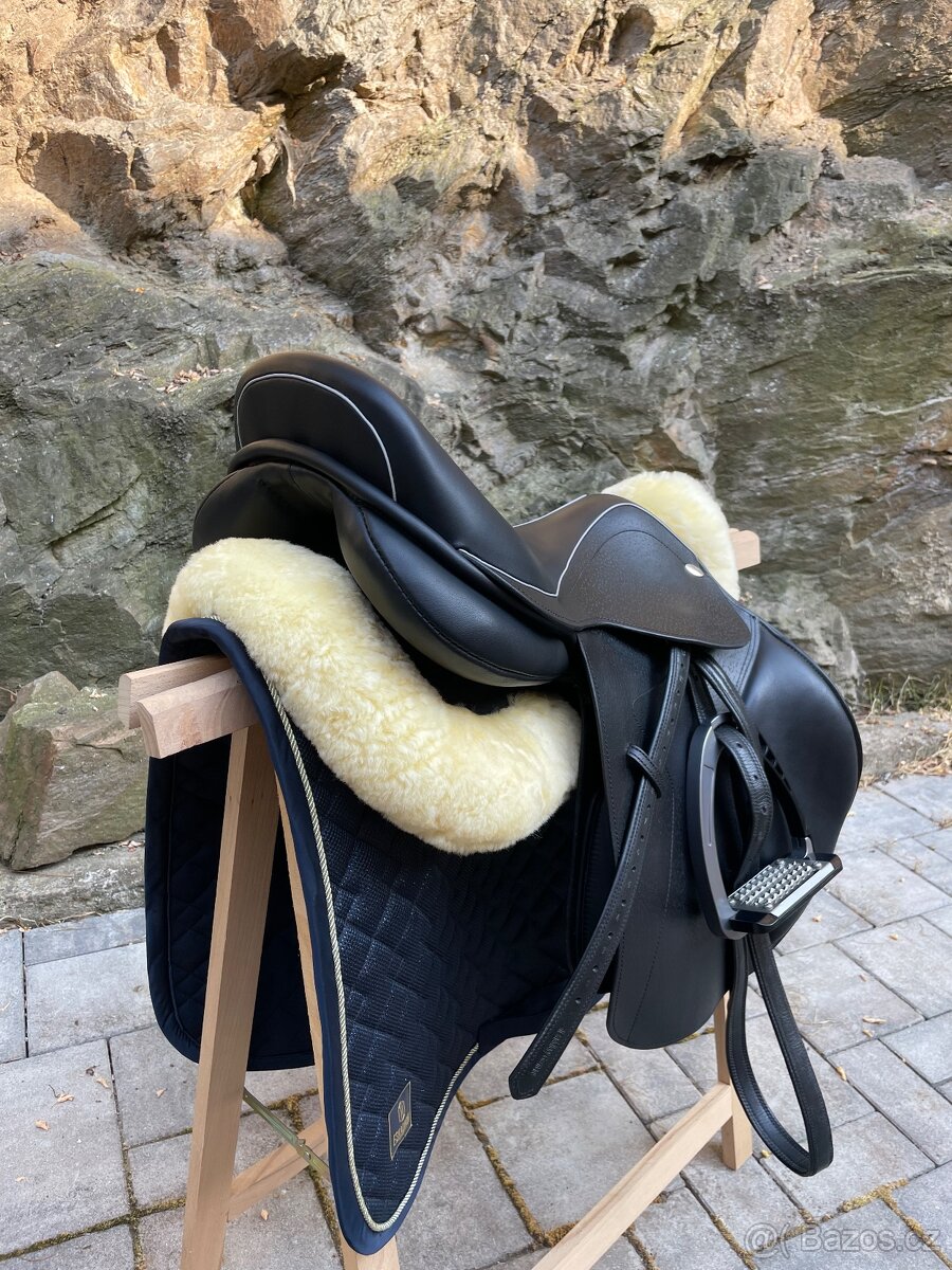 SKOKOVE SEDLO KENTAUR PERSEUS SP POSEDLI 17,5 KOMORA 2 - 15