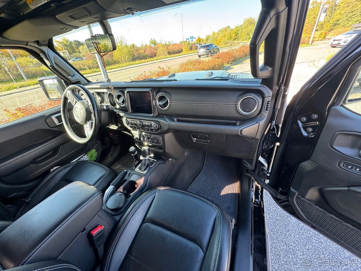 Prodám Jeep Wrangler - 15