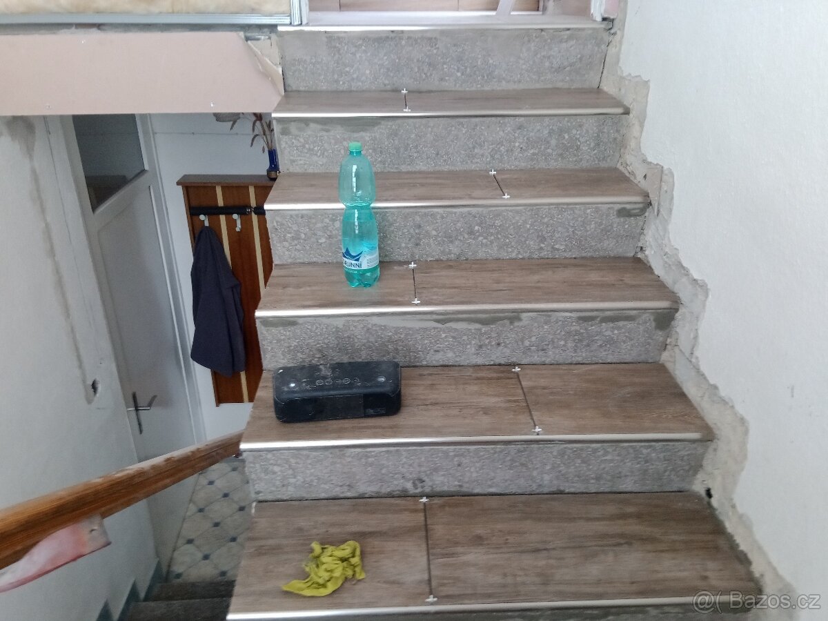 Rekonstrukce, zednické práce, výměna oken - 15