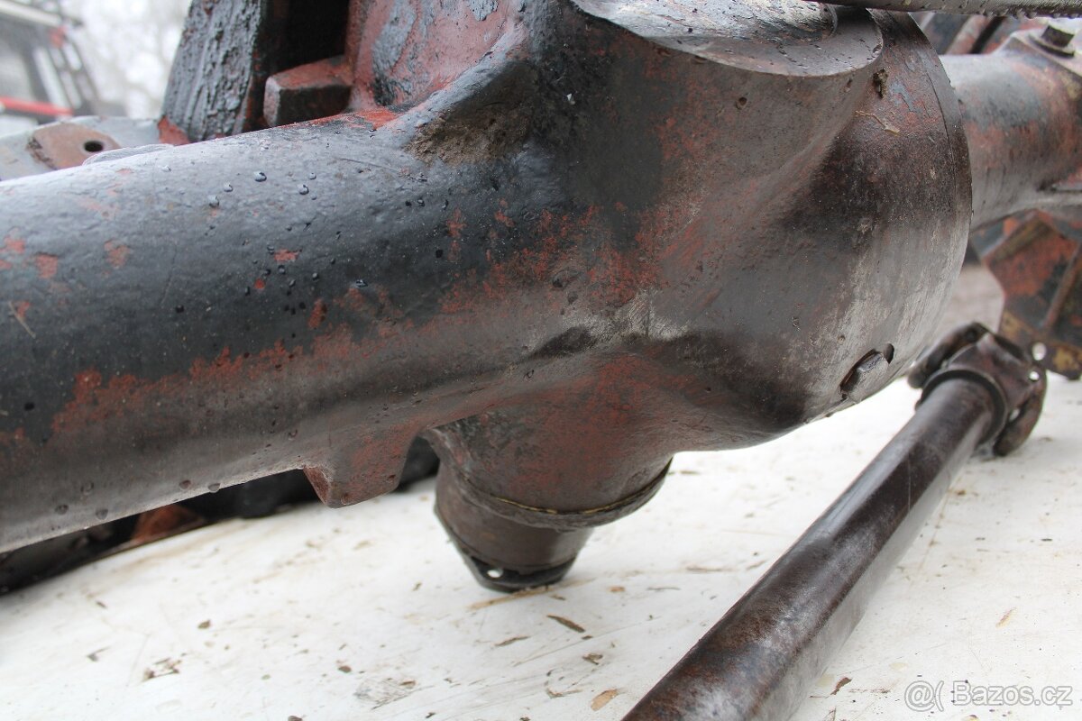 Zetor 7245 přední náprava převodovka kola kardan šrouby - 15