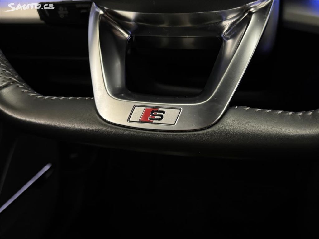 Audi Q7 S-Line 3.0 TDI Quattro - 15