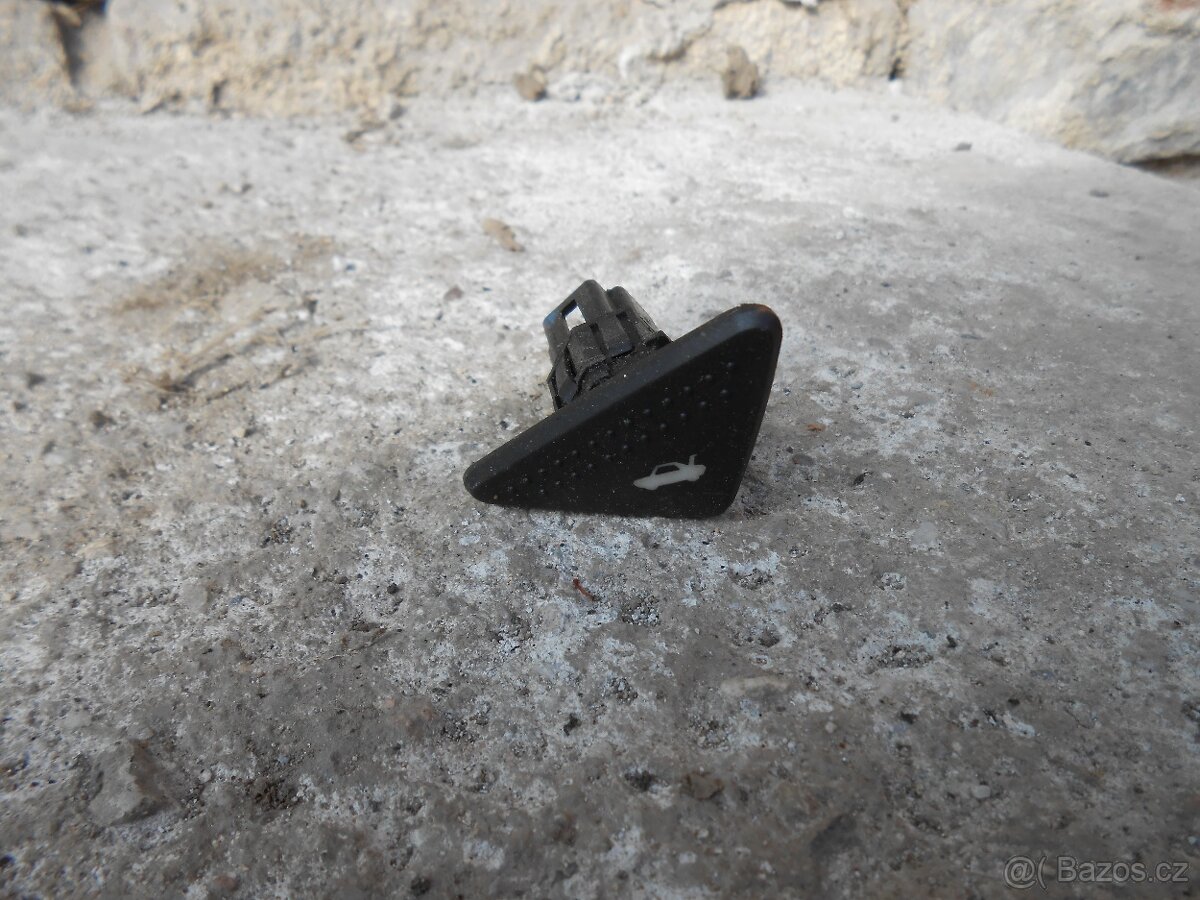 Ford Focus rok výroby 1999 díly - 15