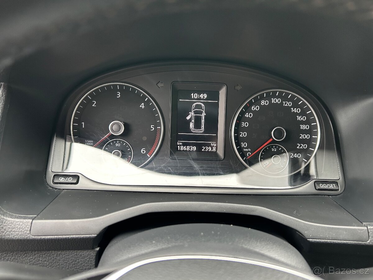 VOLKSWAGEN CADDY 2,0 TDI - AUTOM. PARKOVÁNÍ, TOP STAV - 15