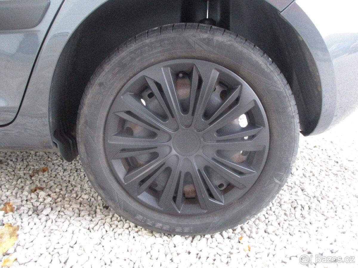 Škoda Fabia 1.2 HTP ČR 1.MAJ. - 15