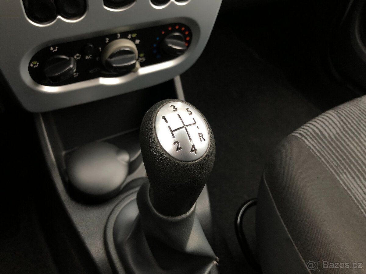 DACIA SANDERO 1.4MPI - 15