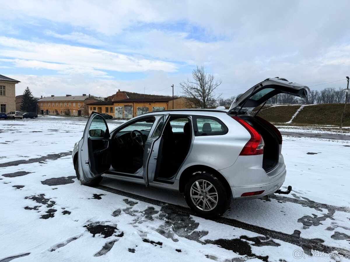 VOLVO XC60 - 15
