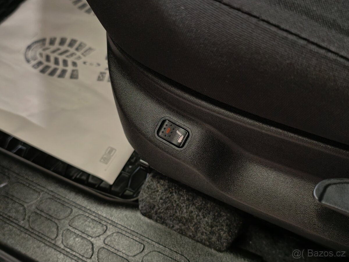 Fiat Dobló 2.0MJT 99kW KLIMA VÝHŘEVY, PDC - 15