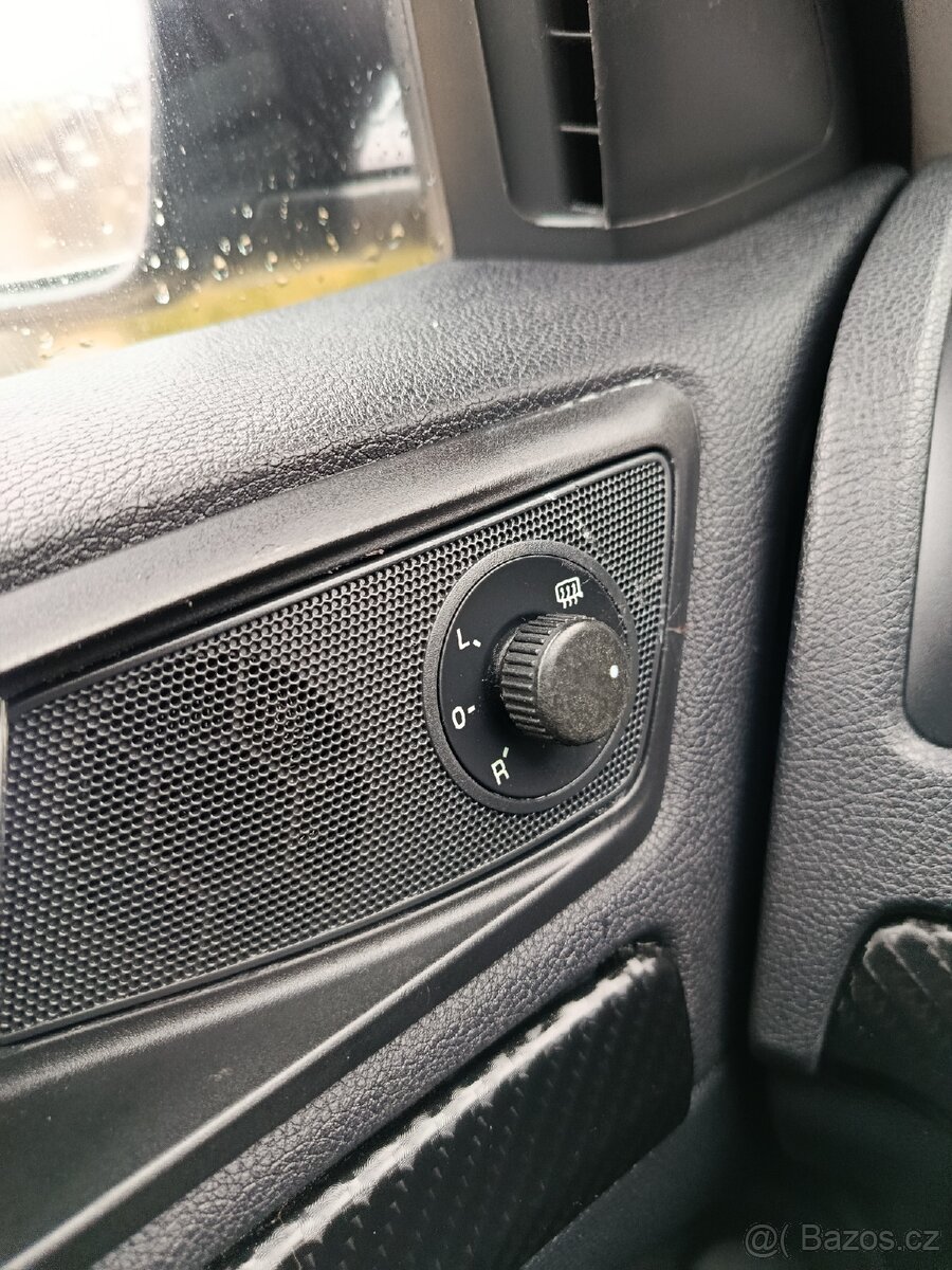 ŠKODA OCTAVIA 2 1.6 mpi - 15