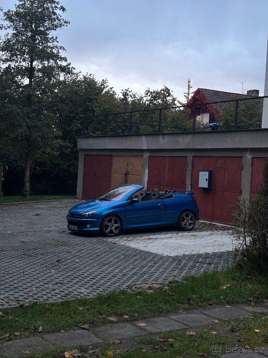 Peugeot 206cc 2.0 100kw kabriolet | 113 000km | RC - 15