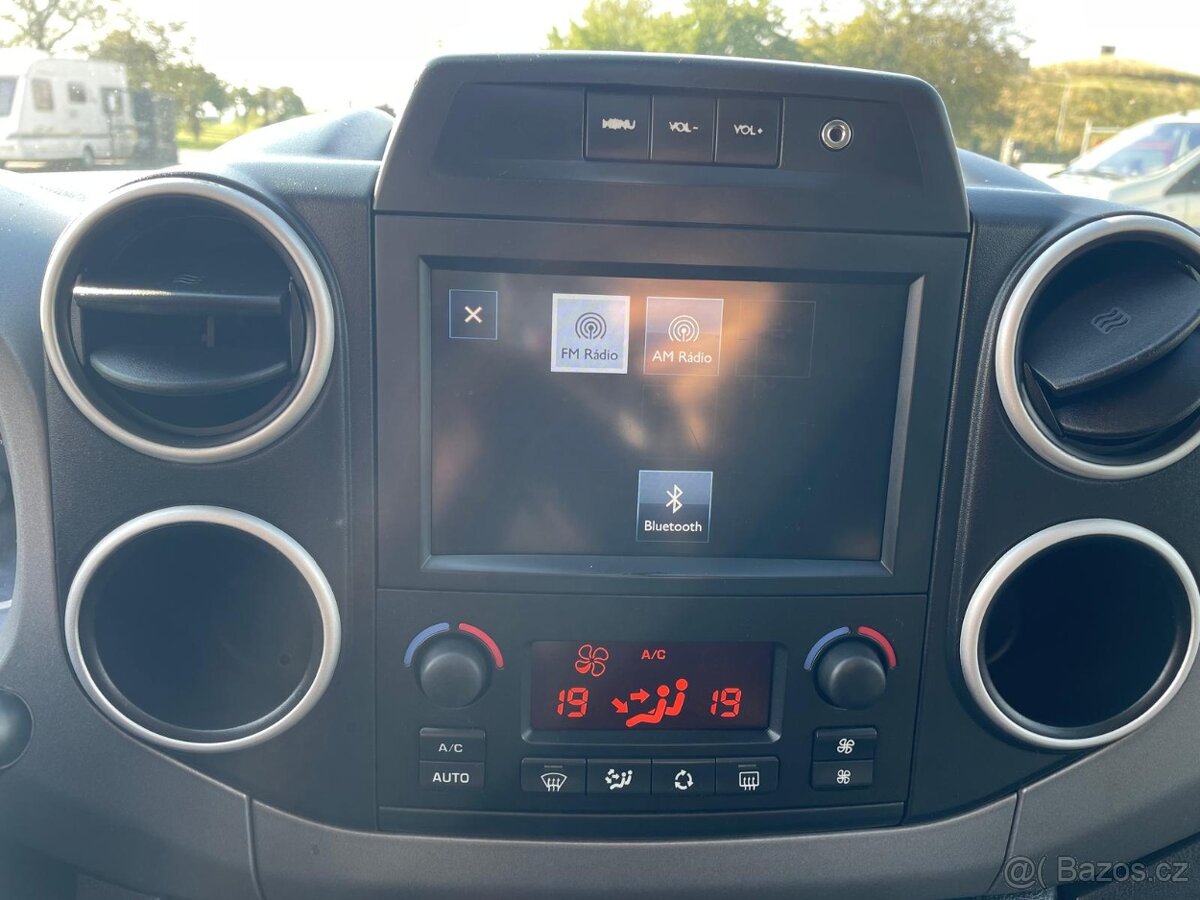 Peugeot Partner Tepee 1.6Hdi 73kw, velké rádio, po servise - 15