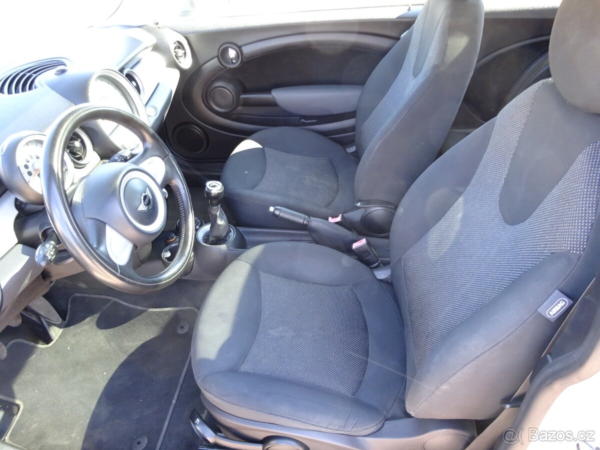 Mini Cooper 1.4i r.v.2007 (70 kw) - 15