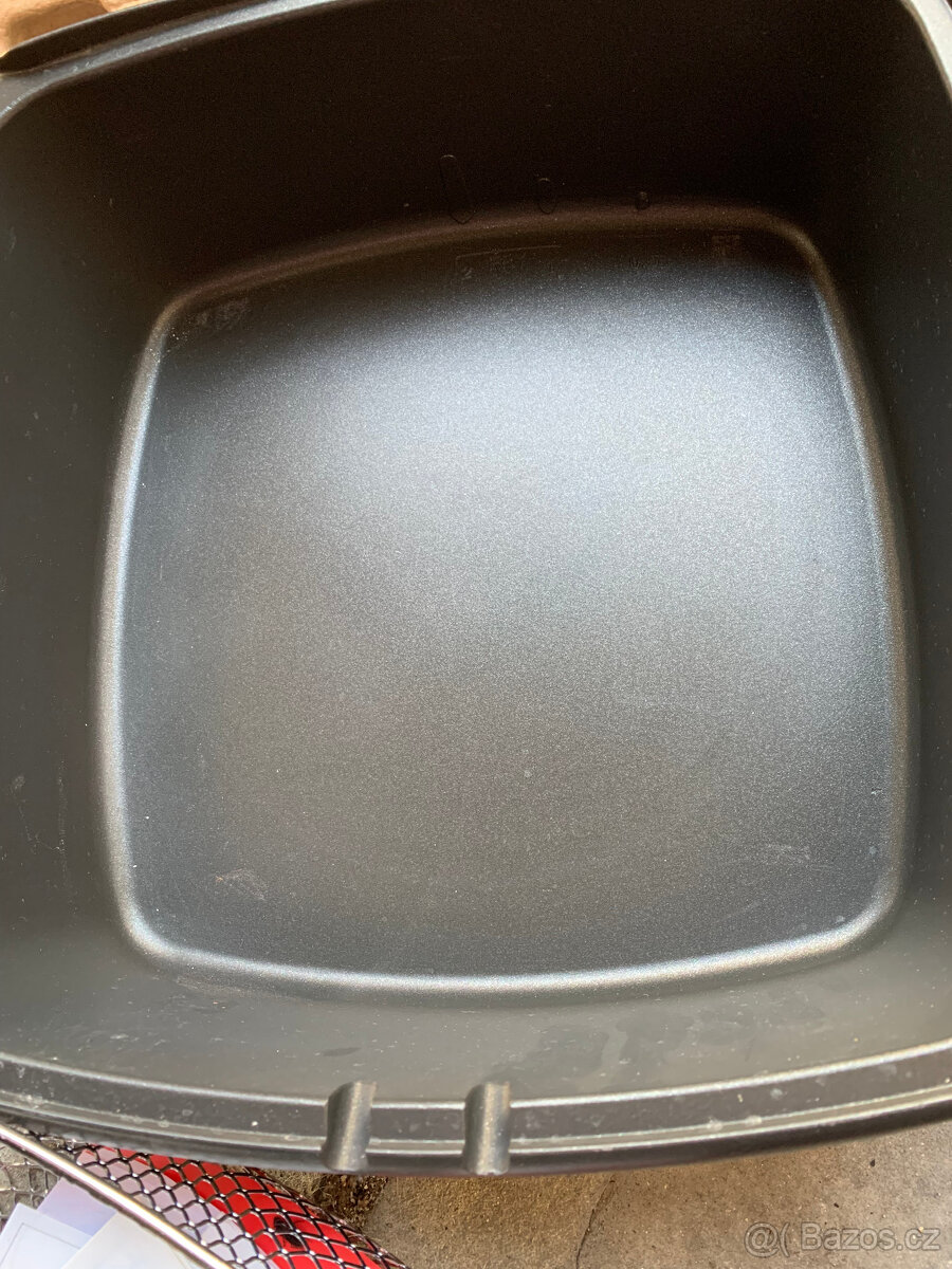 Fritéza Tefal Versalio deluxe 7v1 + 2 další vnitřní nádoby + - 15