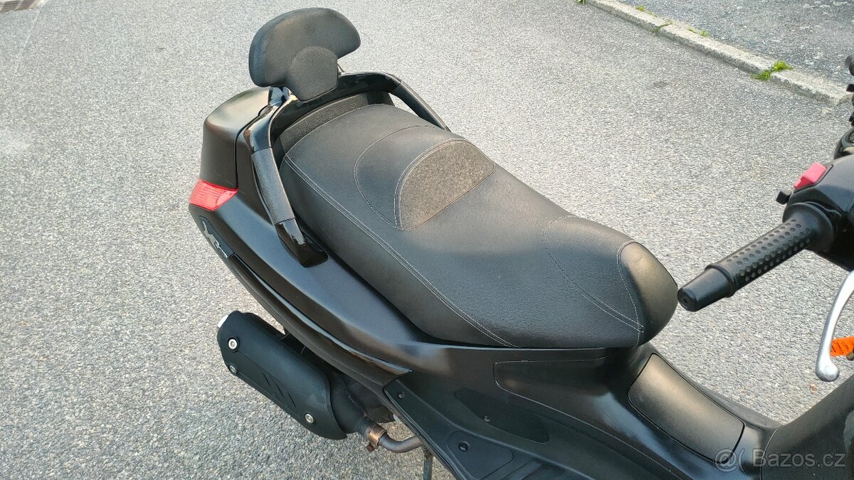 Piaggio Xevo 125 - 15
