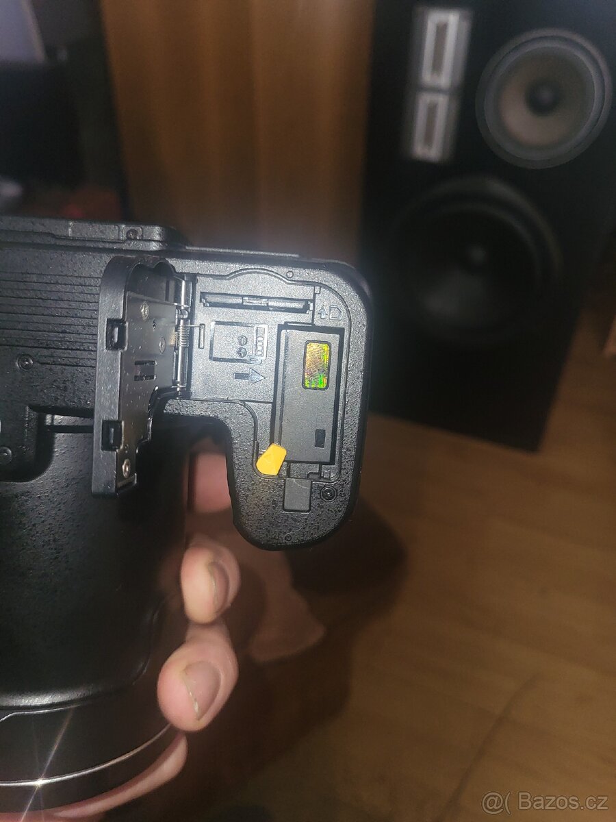 Nikon COOLPIX P950 - 15