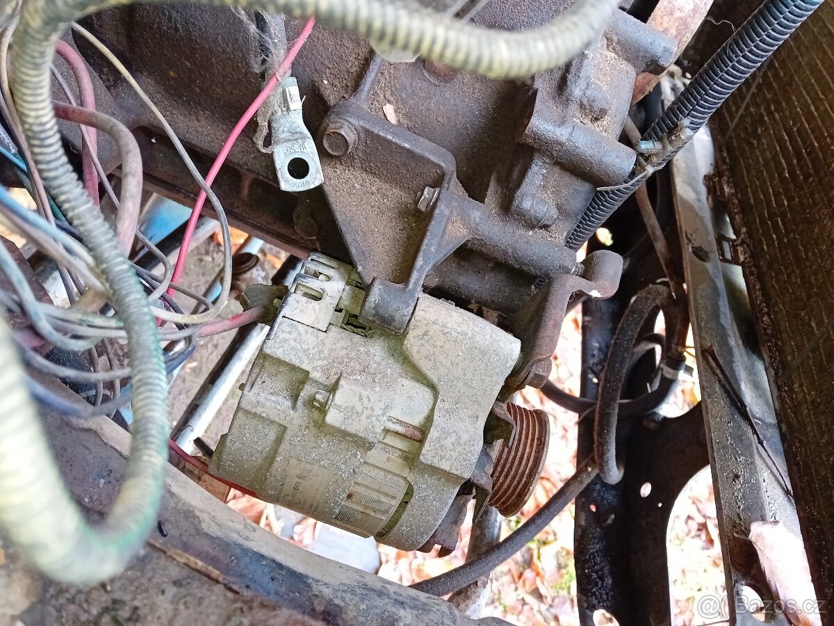 Prodám ND na Jeep Cherokee Renix XJ 4.0 - 15