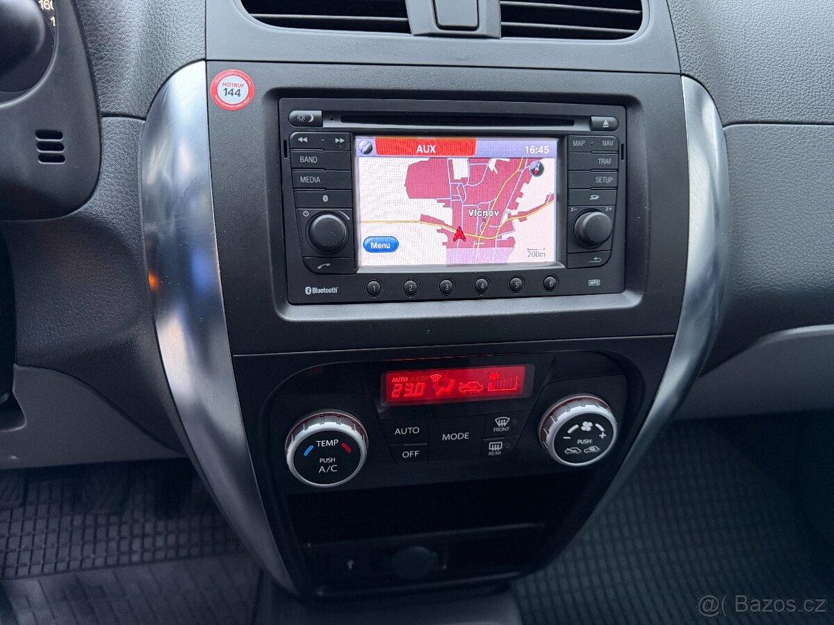SUZUKI SX4 1.6i 88KW 4X4 BÍLÁ PERLEŤ NAVI TAŽNÉ VYHŘ.SED. - 15