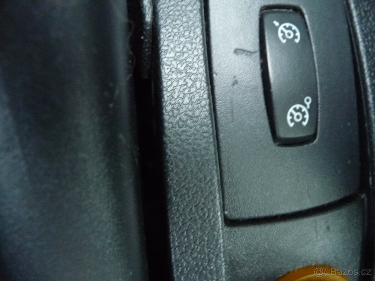 Renault Clio 1.5Dci comfort po 1.majiteli a po STK a Servise - 15