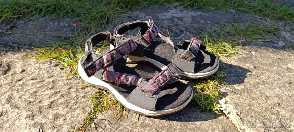 Dívčí boty od vel.35 do vel.37 - 15