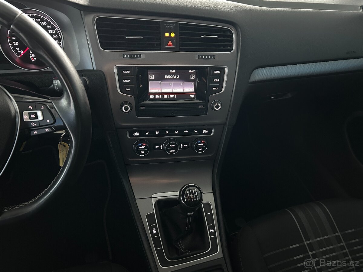 Volkswagen Golf 7 1.2 TSI 81kW,LOUNGE,SERVISKA - 15