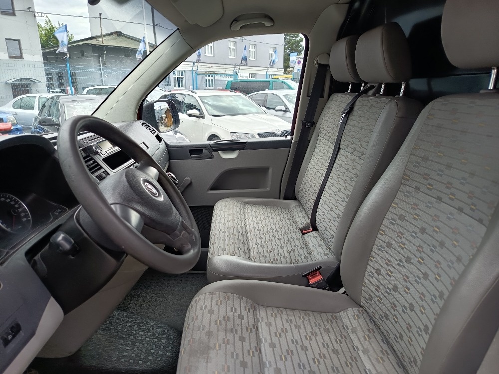 VOLKSWAGEN Transporter 2,0TDI 3-místný - 15