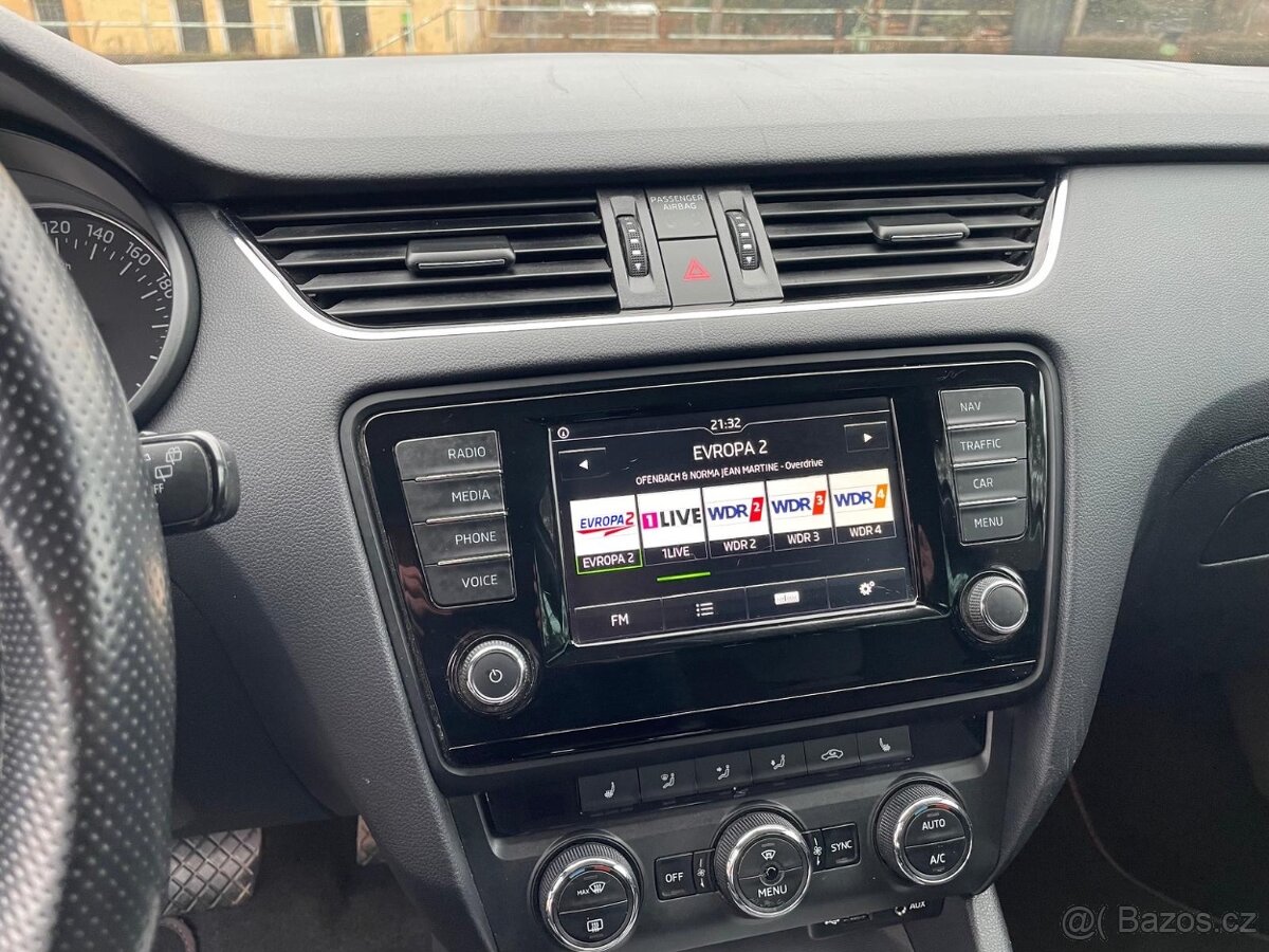 Octavia 3 COMBI 2.0 TDI 110kW ELEGANCE DSG 2015 - 15