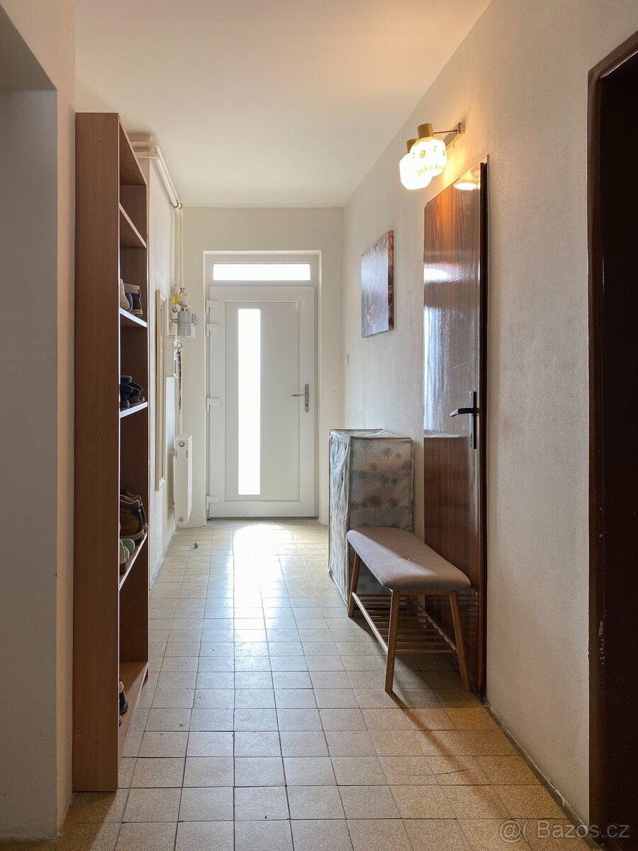 Prodej rodinného domu – bydlení i podnikání v Holešově - 15