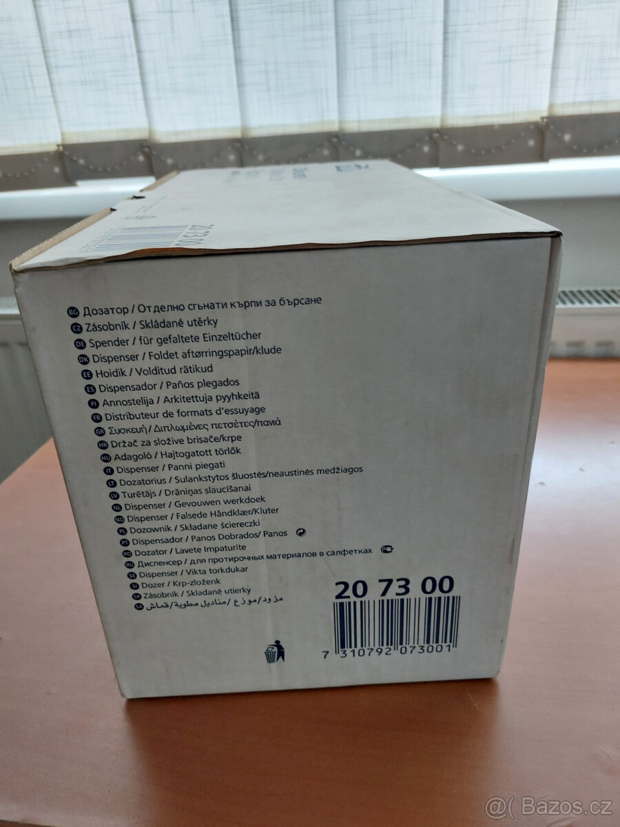 Tork - profi zásobníky - 15