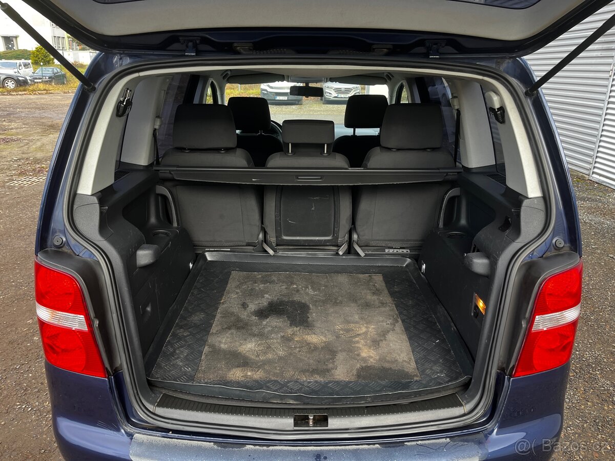 Volkswagen Touran 1,9TDi 7 míst 77kW - 15