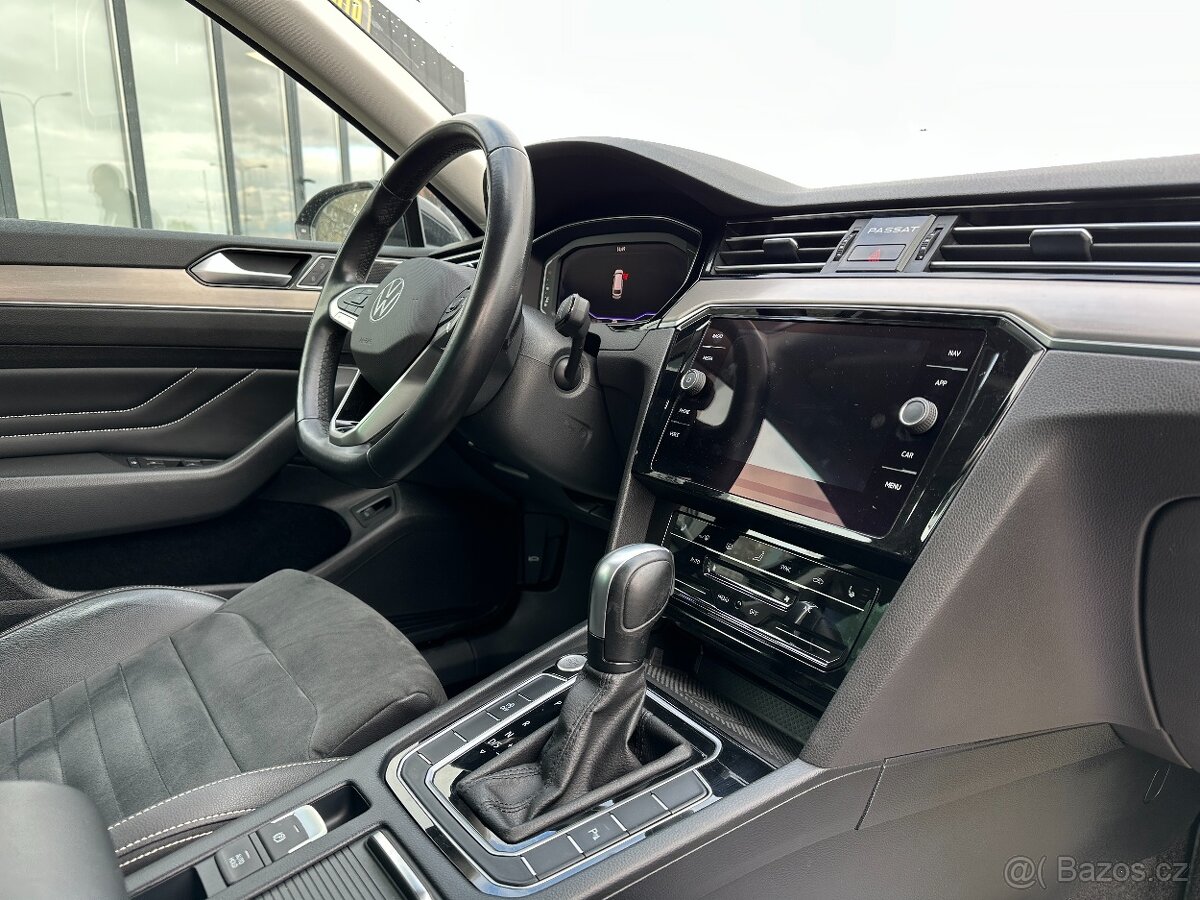 Volkswagen Passat Panorama 2022 - 15