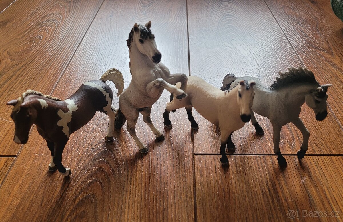 Schleich koně - 15